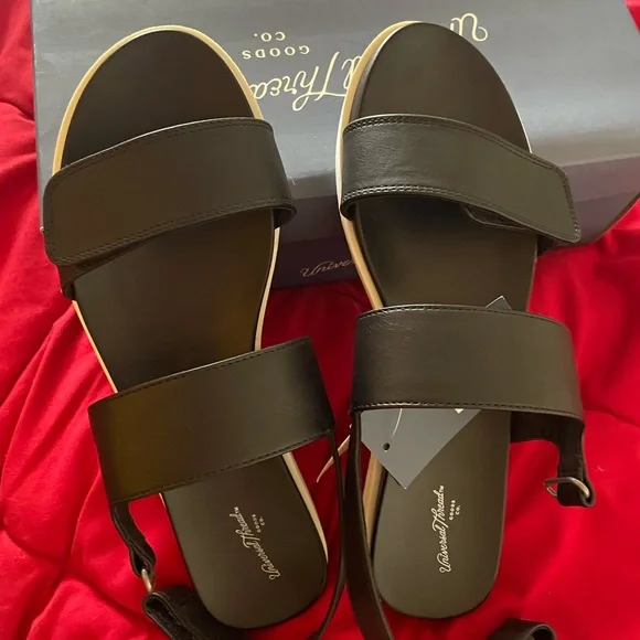 Womens sandals size 9 - Picture 6 of 7